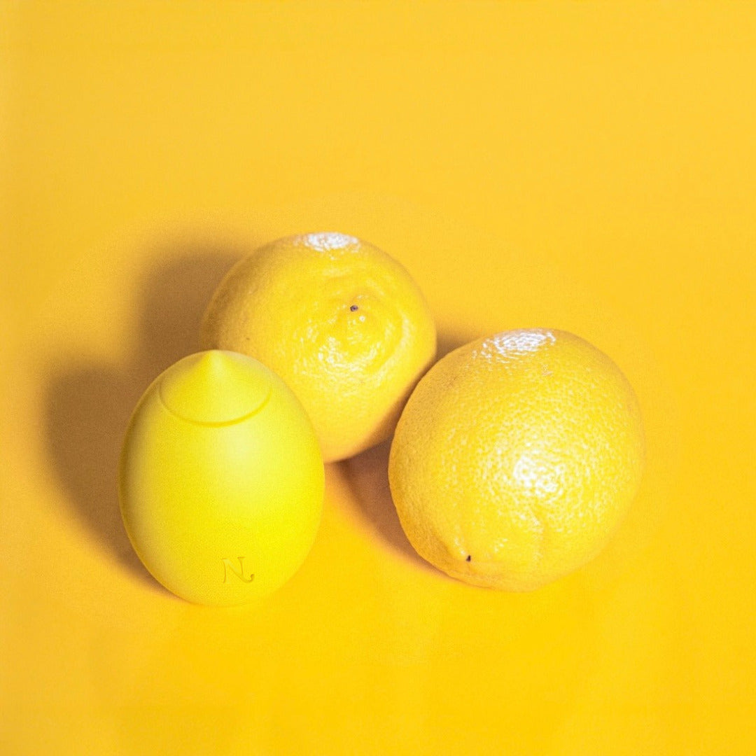 Lemon Clitoral Vibrator — en mano